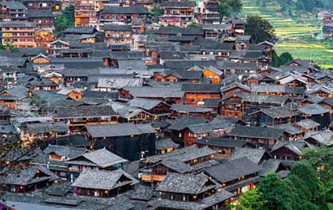 镇江6种常见的外墙仿石漆施工工艺！